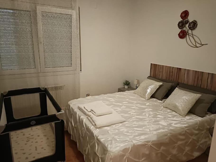 Casa Con Jardin Y Piscina Privada. Βίλα Santa Eulalia de Ronsaná Εξωτερικό φωτογραφία