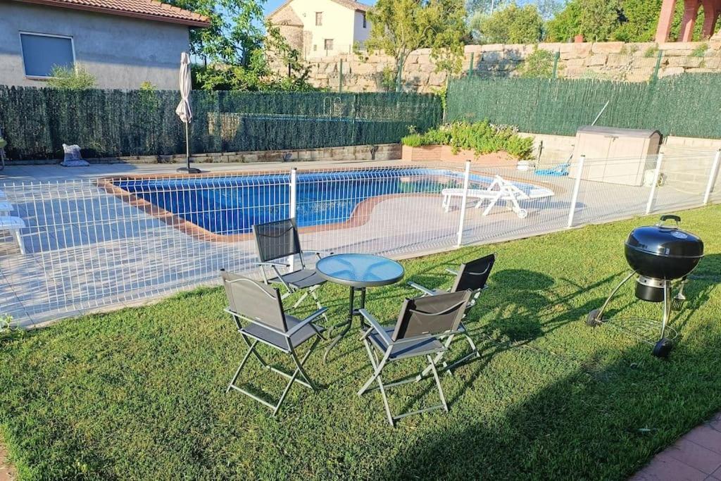 Casa Con Jardin Y Piscina Privada. Βίλα Santa Eulalia de Ronsaná Εξωτερικό φωτογραφία